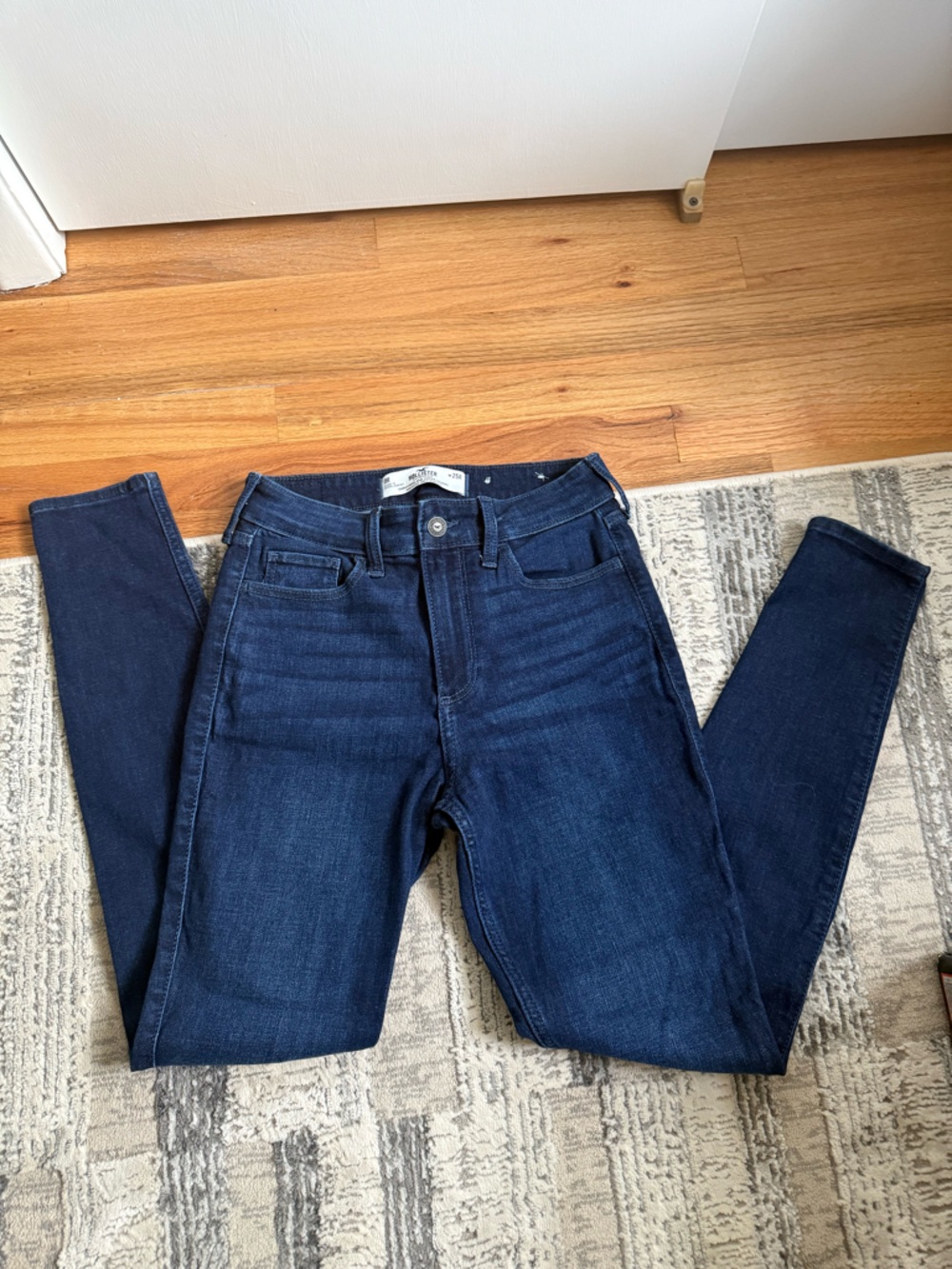 Hollister Dark Blue High-Rise Skinny Jeans